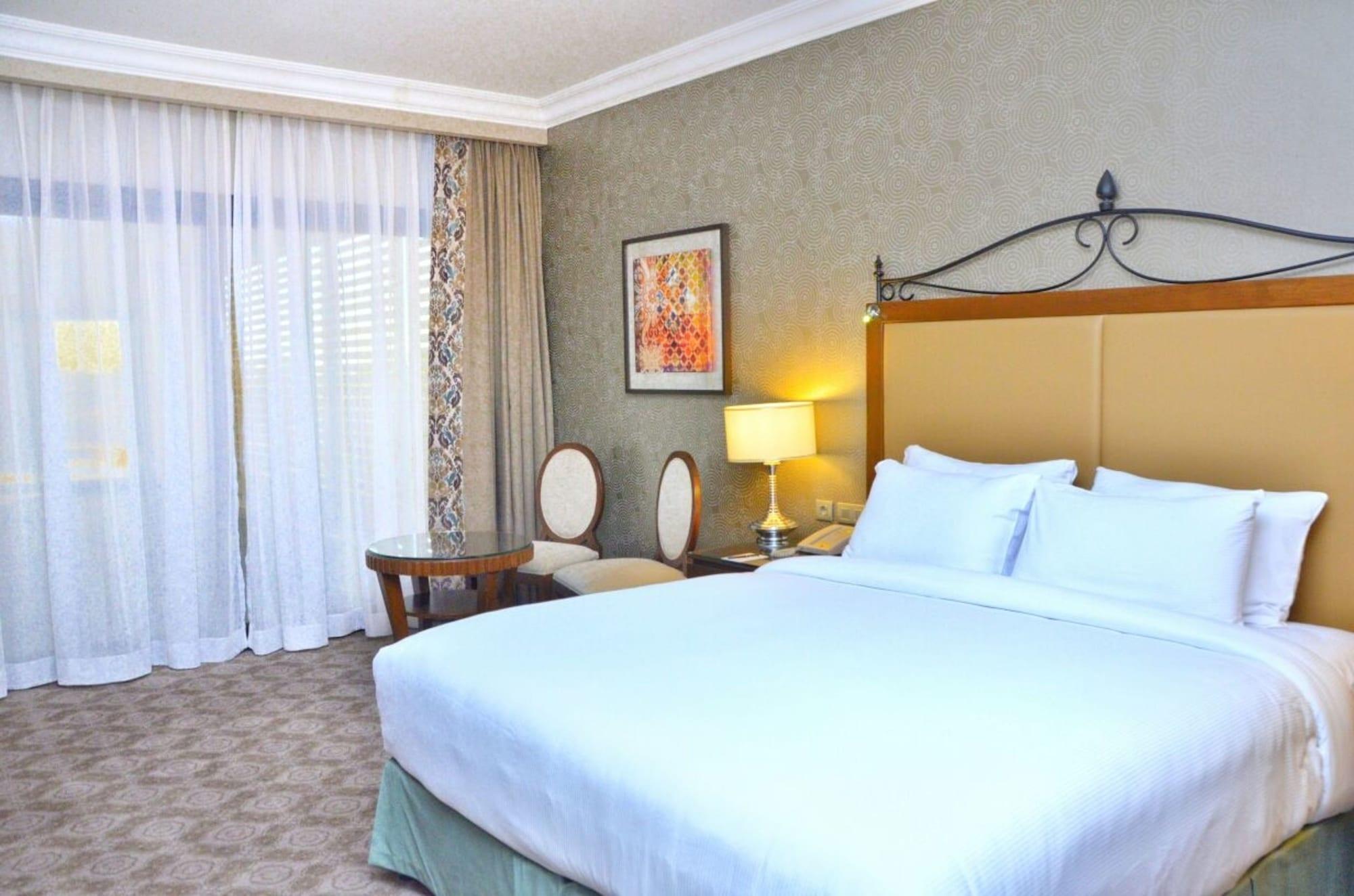 Hilton Alexandria King'S Ranch Hotel King Mariout Eksteriør bilde A room at the hotel